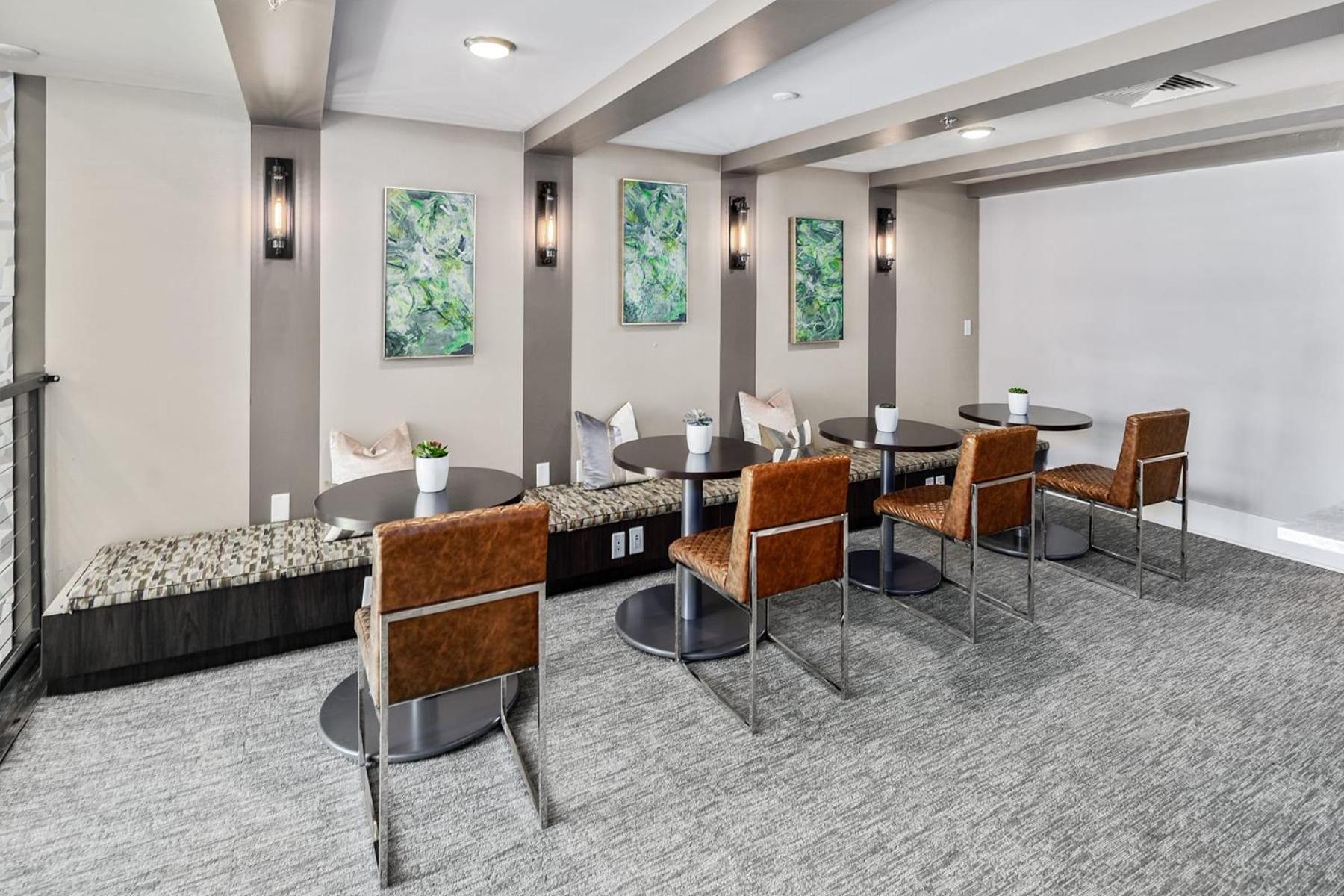 Uptown 4Th Ward Luxury Apt Year-Round Pool Charlotte Esterno foto